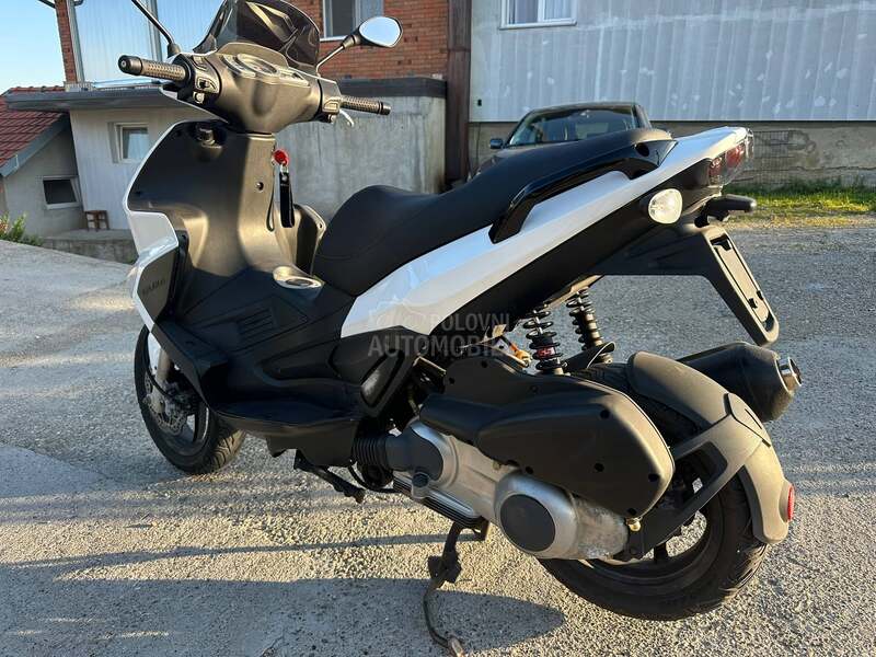 Gilera Runner st 200