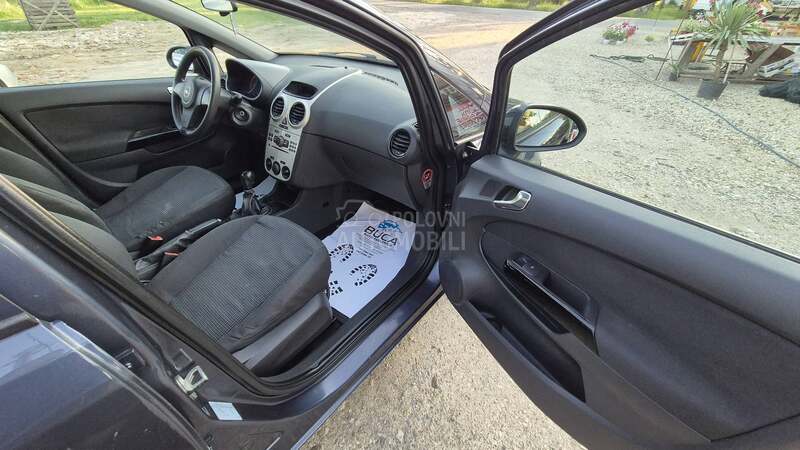 Opel Corsa D 