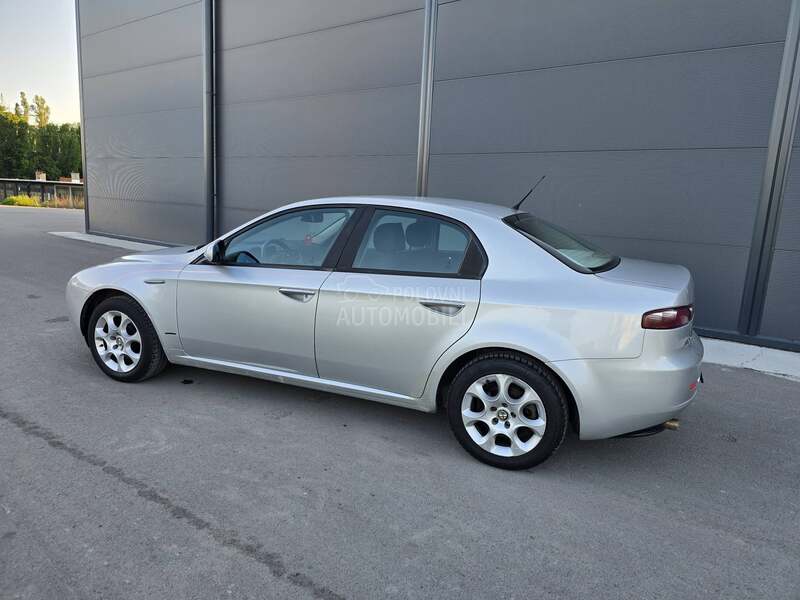 Alfa Romeo 159 