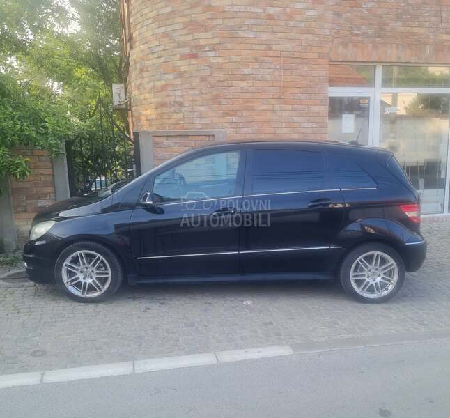 Mercedes Benz B 200 TURBO