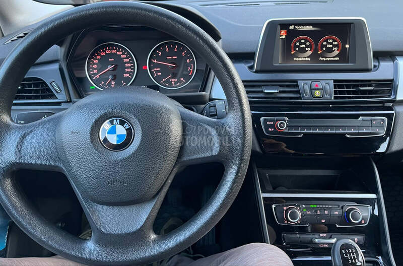 BMW 218 Rezervisan