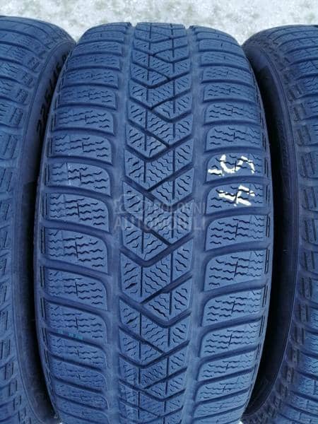 Pirelli 225/45 R18 Zimska