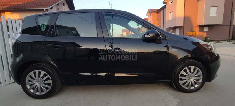 Renault Scenic 1.2