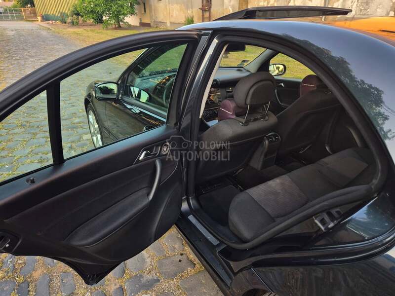 Mercedes Benz C 180 
