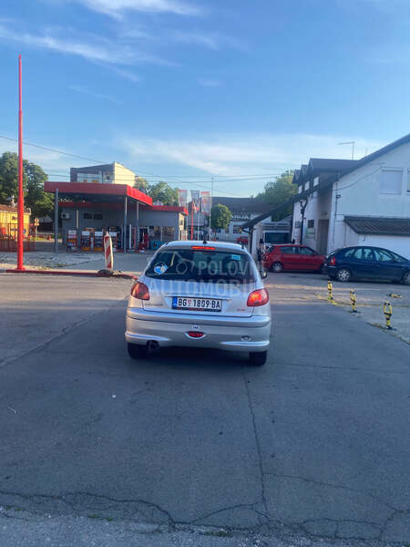 Peugeot 206 