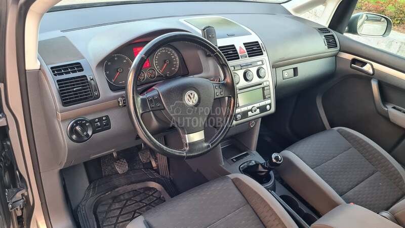 Volkswagen Touran 1.9TDI