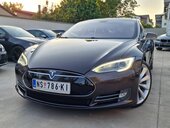 Tesla Model S 85 PERFORMANCE
