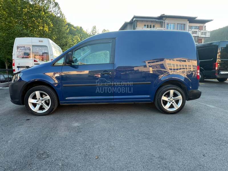 Volkswagen Caddy Izolovoan