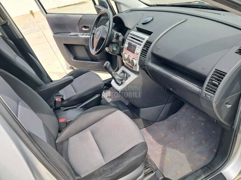 Mazda 5 