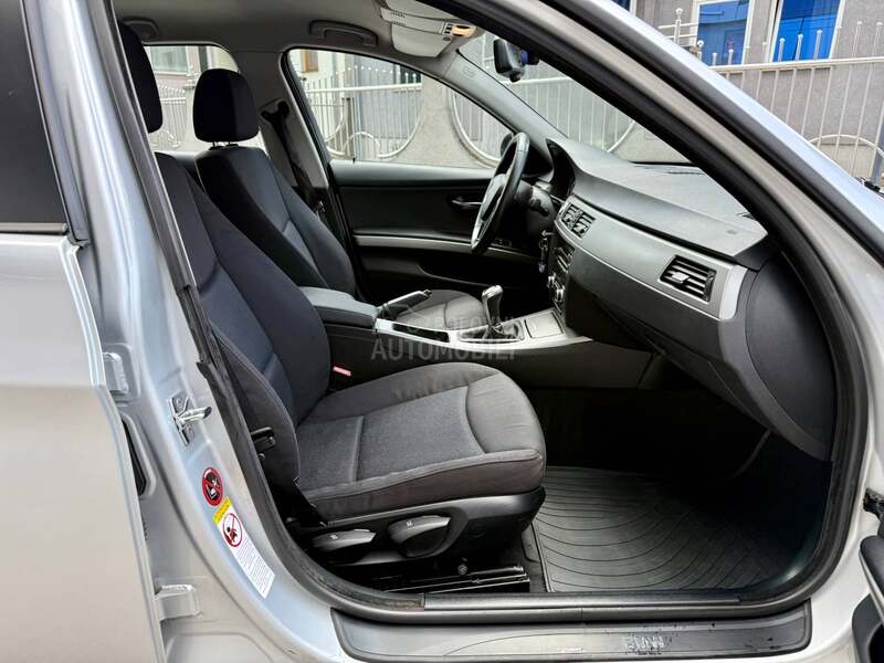 BMW 320 Touring / HITCENA