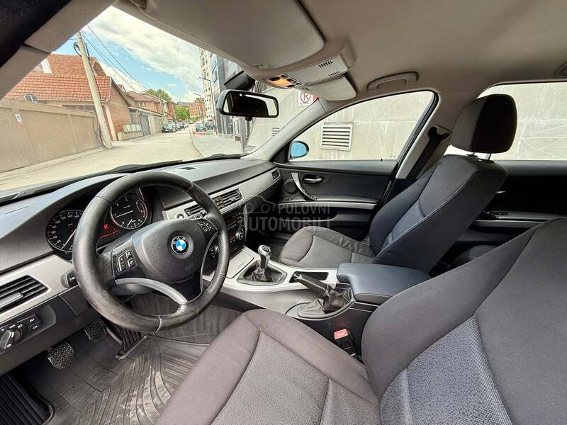 BMW 320 Touring / HITCENA