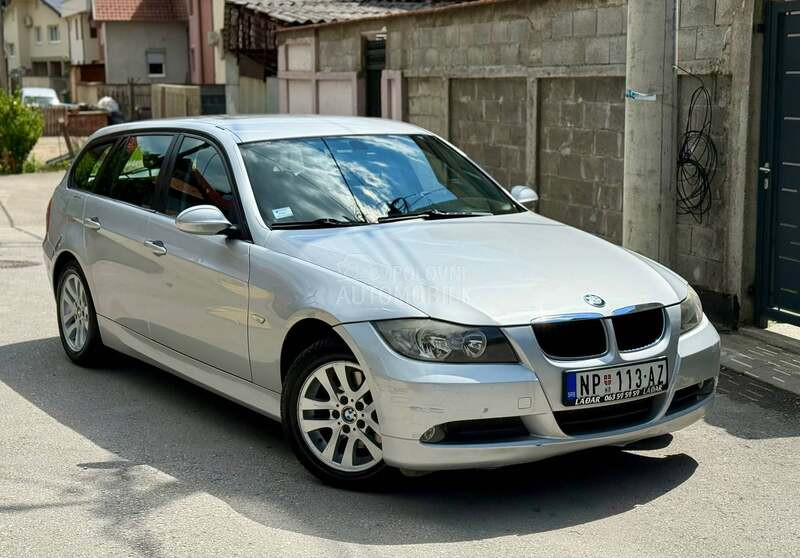 BMW 320 Touring / HITCENA