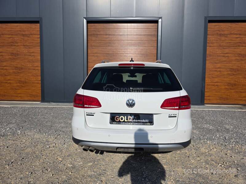 Volkswagen Passat B7 Alltrack 2.0 TDi 4WD CARAT