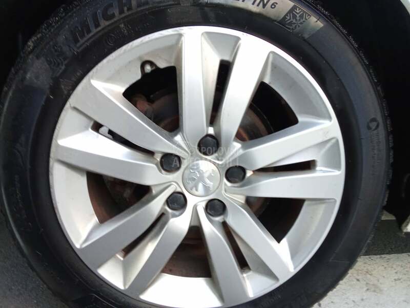 Peugeot 308 1,2pur tech