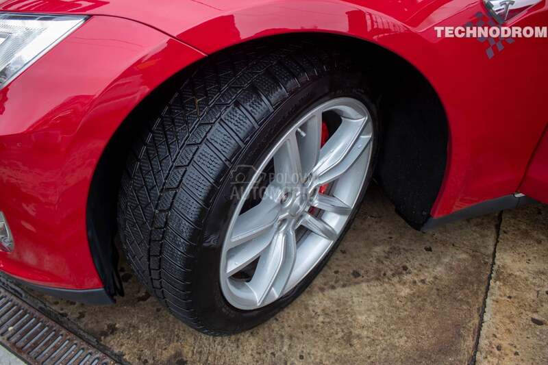 Tesla Model S P85 PLUS