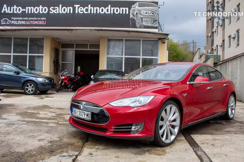 Tesla Model S P85 PLUS