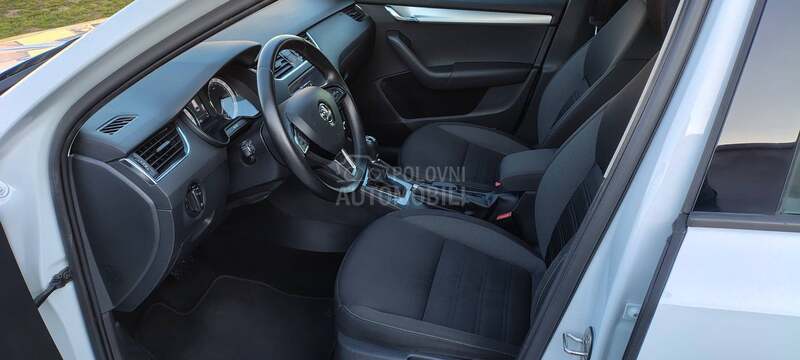 Škoda Octavia 1.6 tdi dsg zamen a