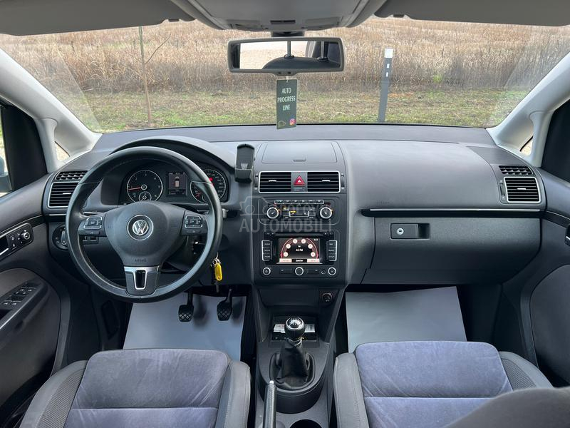 Volkswagen Touran 1.6TDI/7SED/LED/SERV