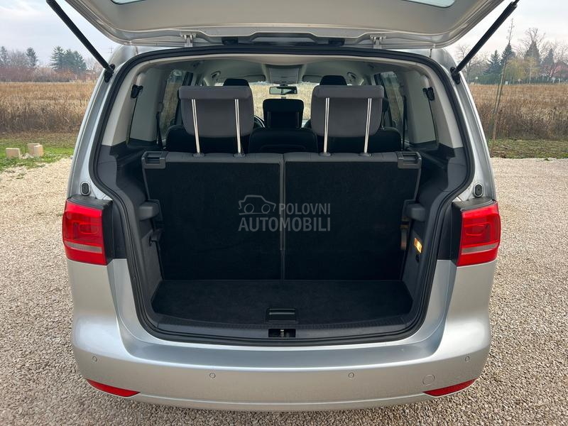 Volkswagen Touran 1.6TDI/7SED/LED/SERV