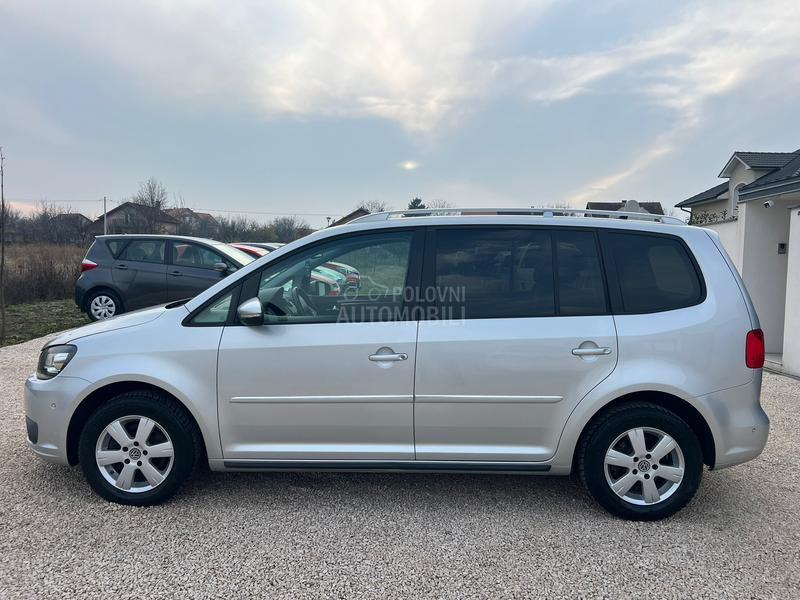 Volkswagen Touran 1.6TDI/7SED/LED/SERV