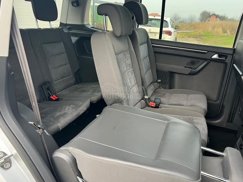 Volkswagen Touran 1.6TDI/7SED/LED/SERV