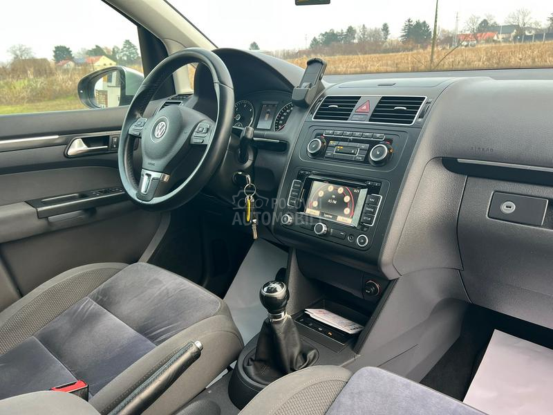 Volkswagen Touran 1.6TDI/7SED/LED/SERV
