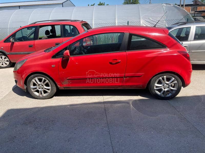 Opel Corsa D 2008. god. -  kompletan auto u delovima