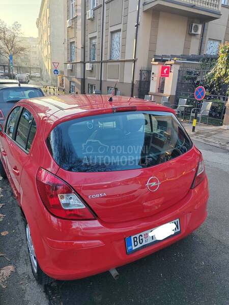 Opel Corsa D 1.2 COSMO
