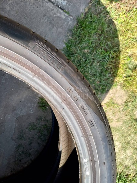 Bridgestone 235/45 R21 Letnja