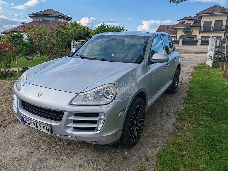Porsche Cayenne 3.0tdi