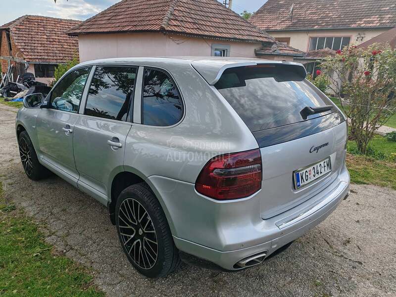 Porsche Cayenne 3.0tdi