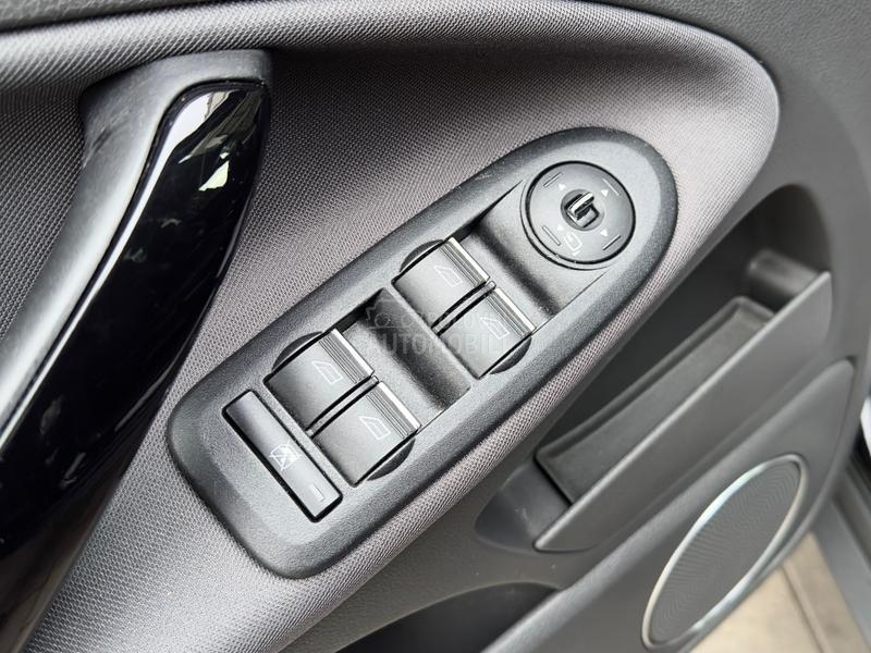 Ford Kuga 2.0TDCI/TITANIUM