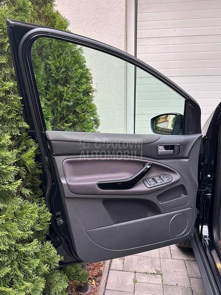 Ford Kuga 2.0TDCI/TITANIUM