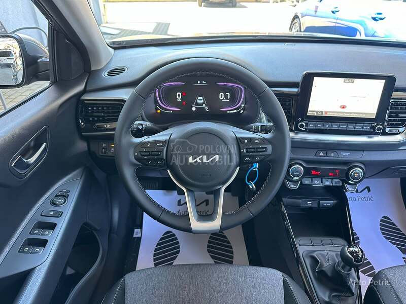 Kia Stonic 1.2 LX PLUS
