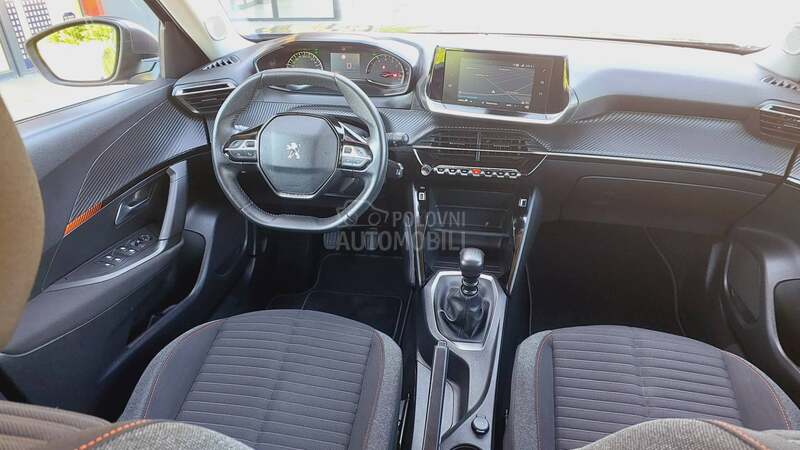 Peugeot 2008 1.5 HDI / LED / NAV