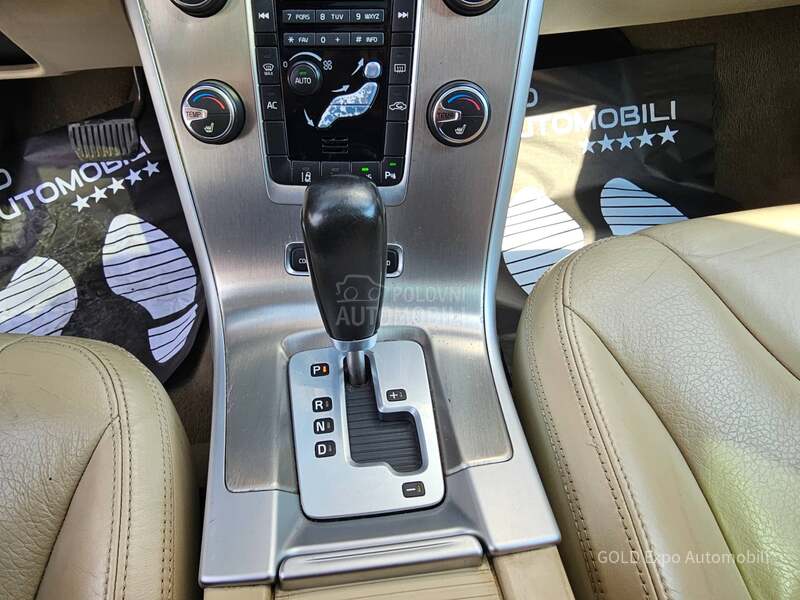 Volvo XC60 2.0 D3 MOMENTUM
