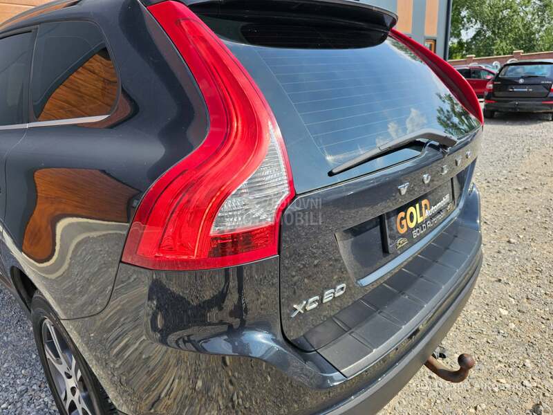 Volvo XC60 2.0 D3 MOMENTUM