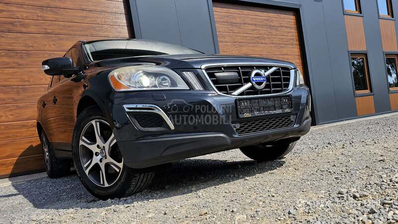 Volvo XC60 2.0 D3 MOMENTUM