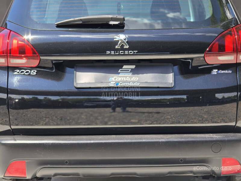 Peugeot 2008 1.2 ACTIVE A/T