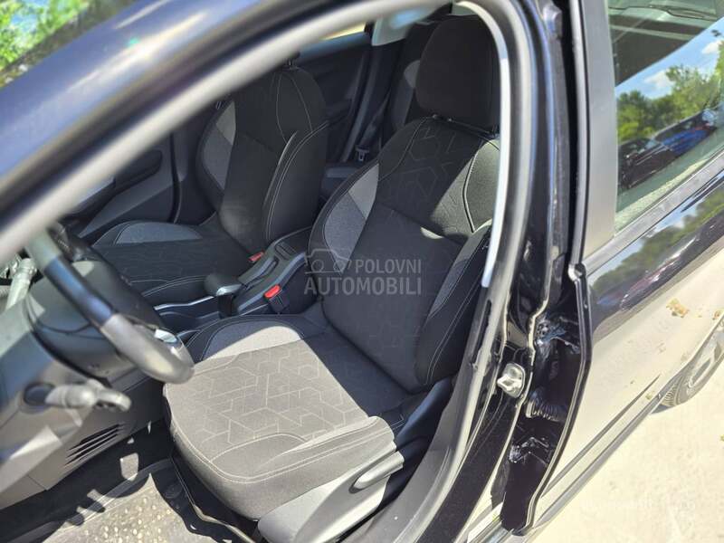 Peugeot 2008 1.2 ACTIVE A/T