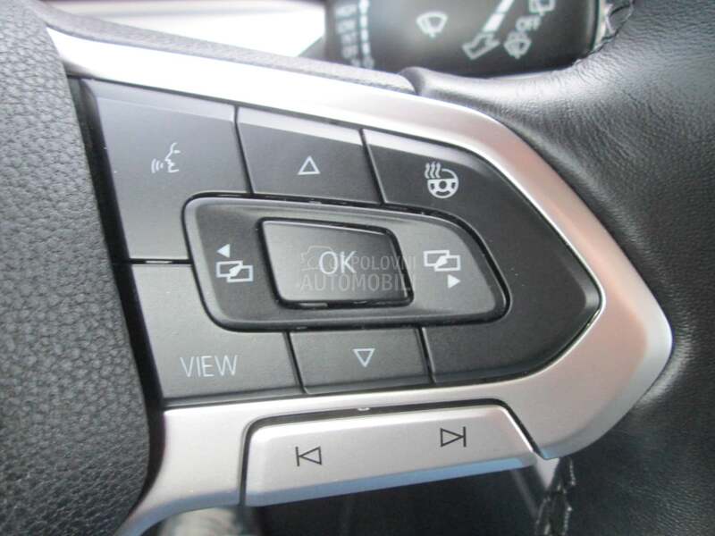 Volkswagen Golf 8 1.5 TSI LIFE