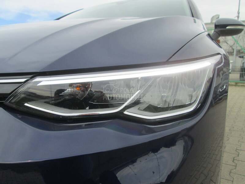 Volkswagen Golf 8 1.5 TSI LIFE