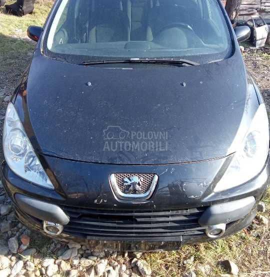 Branik prednji restajling