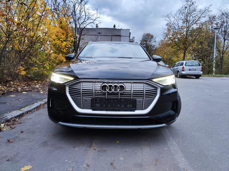 Audi e-tron 50 quattro