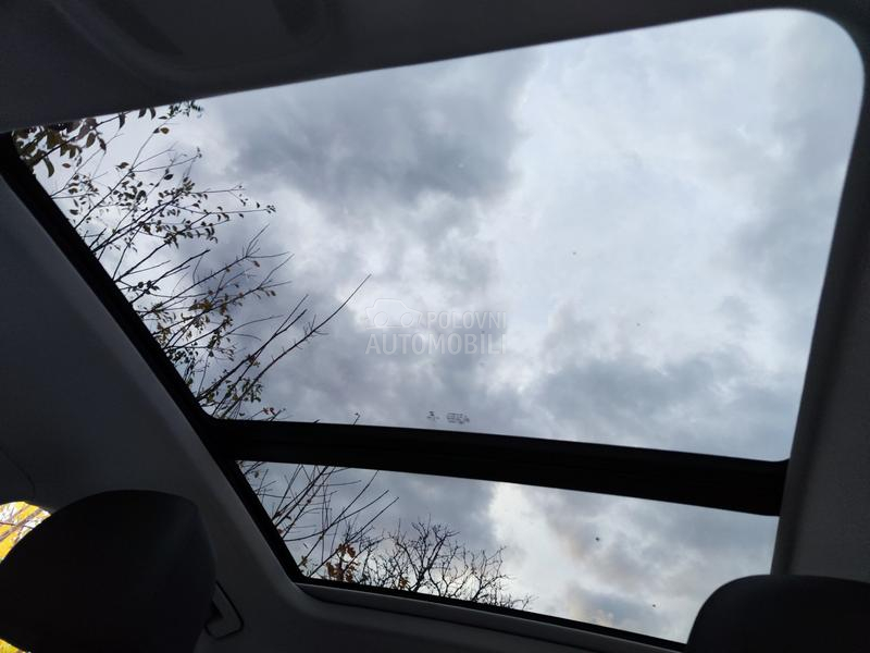 Audi e-tron 50 quattro