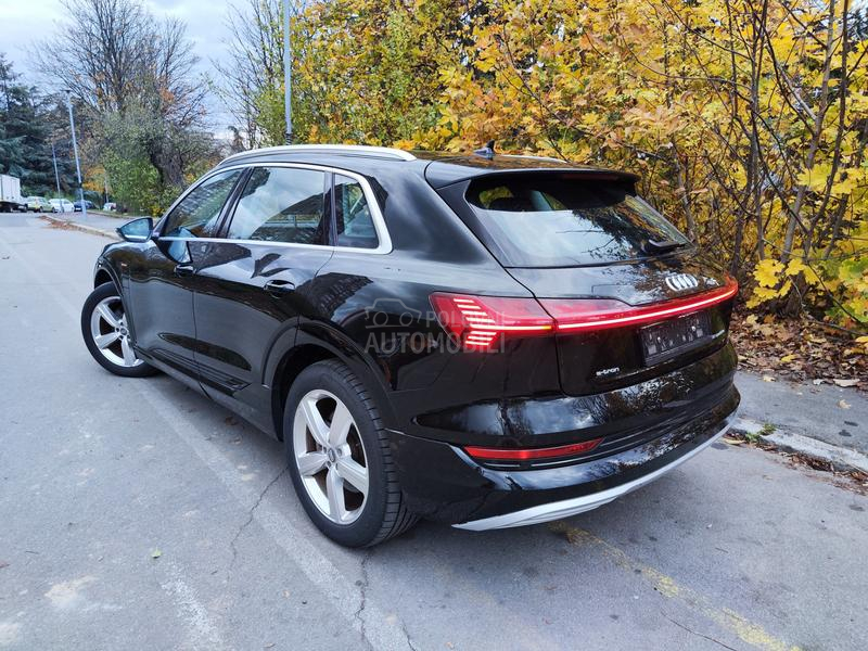 Audi e-tron 50 quattro