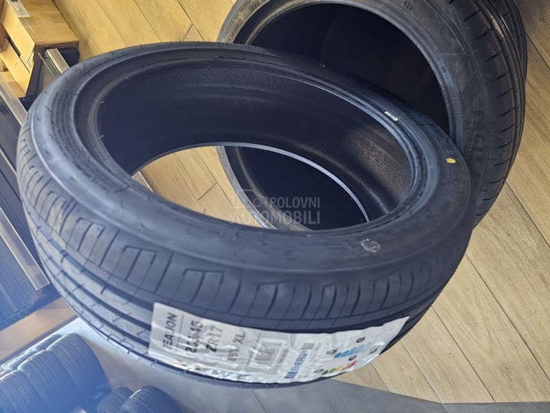 Zmax 205/45 R17 Letnja