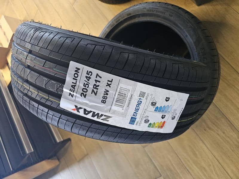 Zmax 205/45 R17 Letnja