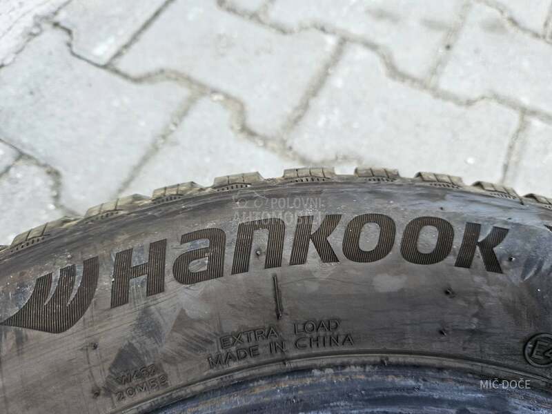 Hankook 185/60 R15 Zimska