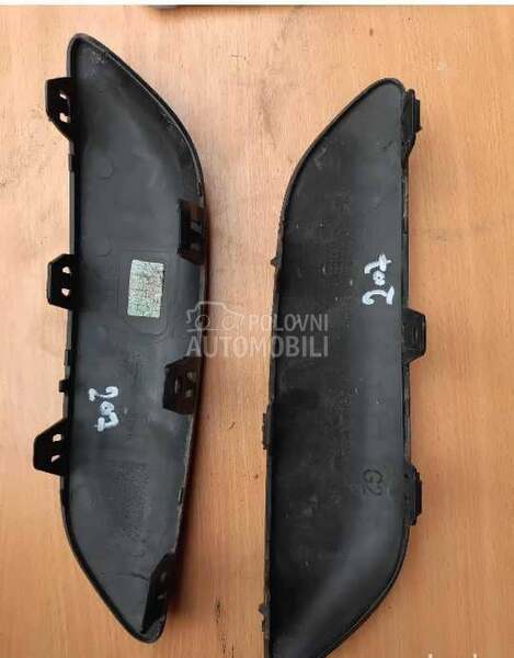 Lajsne branika prednje